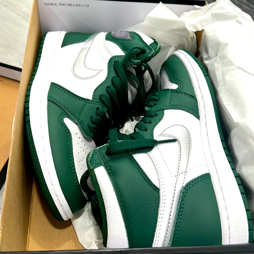Nike Air Jordan 1